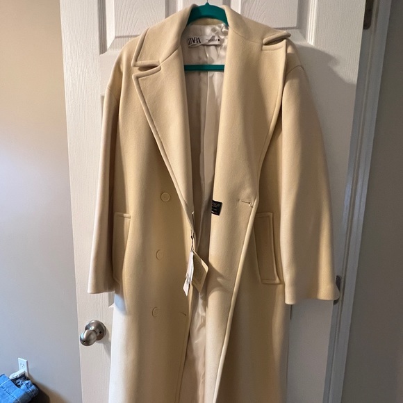 Zara Limited Edition Double-Breasted Italian Wool Blend Coat - Medium - Picture 13 of 16